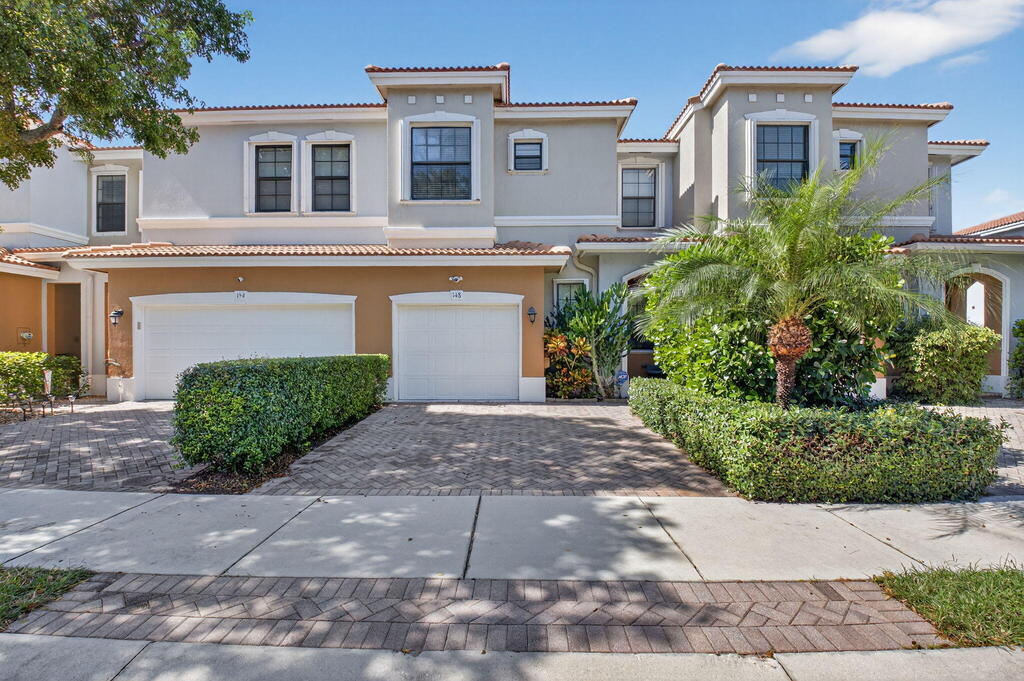 148 Astor Circle, Delray Beach, FL 33484