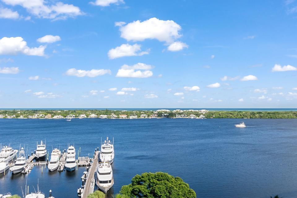 136 Lakeshore Drive, North Palm Beach, FL 33408