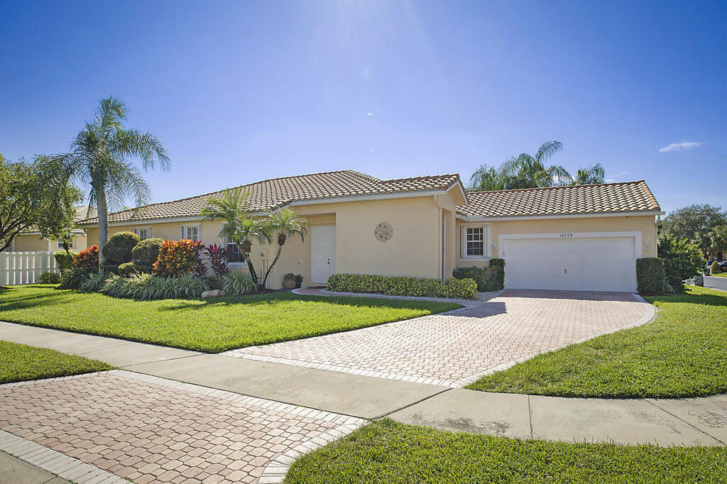 10778 Grant Way, Boynton Beach, FL 33437