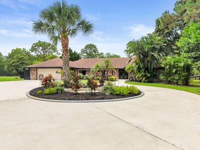 14101 Wind Flower Drive, Palm Beach Gardens, FL 33418